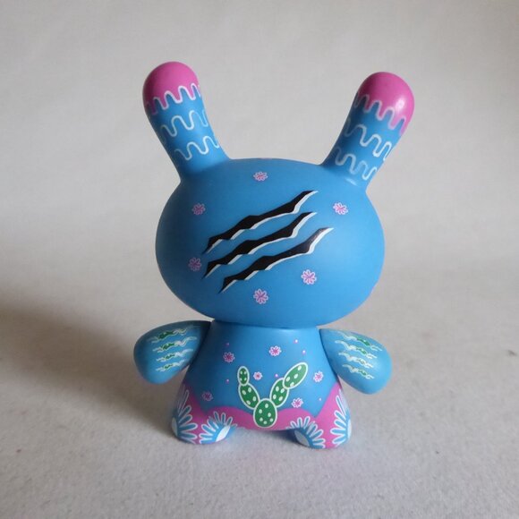 2007 3” KIDROBOT AZTECA DUNNY PEYOTE DESIGNER ART URBAN VINYL FIGURE - Picture 6 of 16